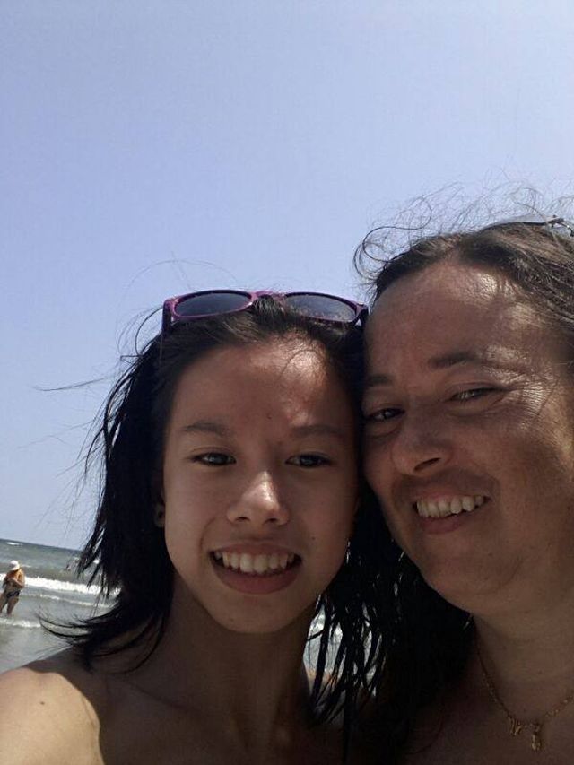 Silvana, mama gimnastei Asiana Peng, isi cauta de lucru!