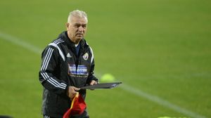 Selectionerul Iordanescu merge la Euro cu nationala