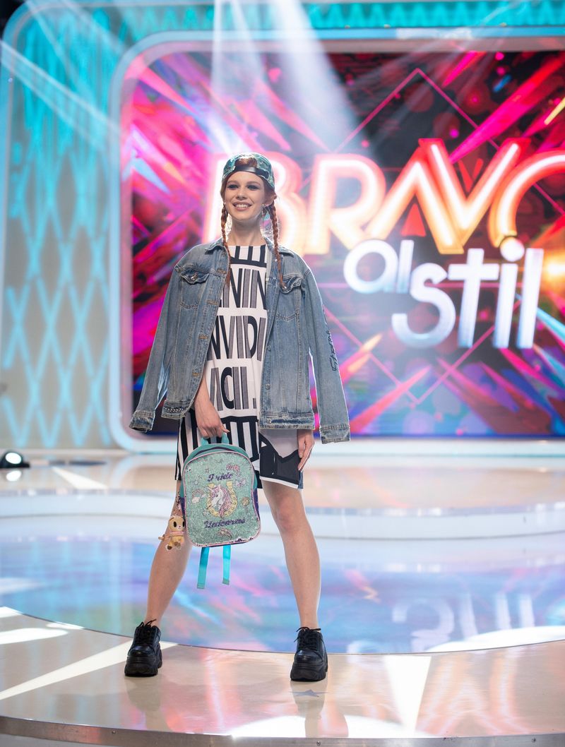 Monica, Bravo ai stil