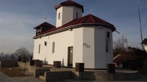 Descoperire macabră la Mănăstirea Cornu. Un călugăr a fost găsit spânzurat