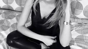 Denisa Manelista şi-a terorizat părinţii în copilărie! Era să dea foc la casă pentru că dorea să se încălzească, iar când dădea gerul mânca ţurţurii de la acoperiş!