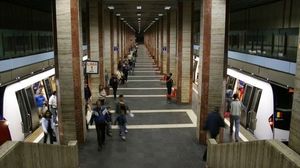 Incident șocant la metrou! Un bărbat a fost înjunghiat, sub privirile îngrozite ale trecătorilor