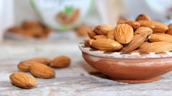 Mananca 4 migdale pe zi si vezi efectele! Nu te-ai fi gandit niciodata la punctul 6
