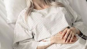 Iulia Albu o face praf pe Andreea Bălan: „Te trezești după operație machiată, nu că tot muritorul în cămașă de noapte și cu fața umflată”