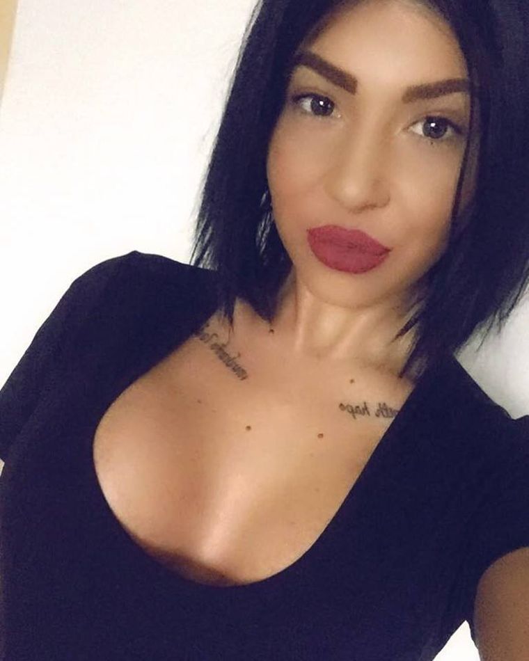Gia Si Adrian Au Legat O Prietenie Temptation Island Insula Iubirii Facebook