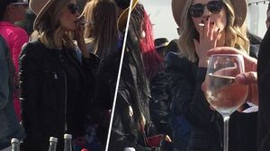 Alina Crișan, plictisită teribil în club! Cântăreața și-a petrecut Paștele la ”fițe” Video