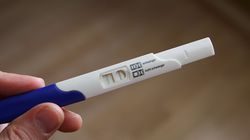 „Sunt însărcinată, dar nu știu dacă tatăl este iubitul sau șeful meu”. Prin ce coșmar a trecut