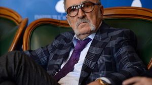 Fiica lui Ion Ţiriac are iubit! Uite cum o îmbrăţişează pe Ioana la plajă! FOTO