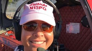 Poveste emoționantă de viață care a făcut înconjurul lumii: s-a născut fără mâini, dar a devenit pilot!