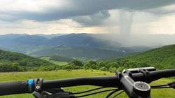 Tornadă în România! Imagini uluitoare! Oamenii, avertizați printr-un mesaj Ro Alert