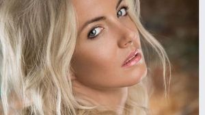 Ce frumoasă e Tina, sora cântăreței Anca Pop! Artista a murit  înecată în Dunăre