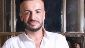 Este revoltător ce se întâmplă la mormântul lui Răzvan Ciobanu! Cine îşi bate joc de locul de veci al designerului? Un bărbat a povestit tot! "Cutii de bere şi chiştoace" EXCLUSIV!