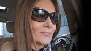 Câți bani a câștigat Romanița Iovan din obiectele vândute la licitație? Cea mai ieftină eșarfă a costat 100 de euro
