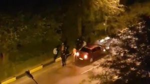 Încăierare lângă o sală de jocuri din Ploiești! Un tânăr a fost găsit complet dezbrăcat de către polițiști!