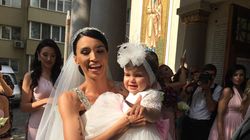 Ce ținută spectaculoasă a purtat Zenaida, fiica Adelinei Pestrițu și a lui Virgil Șteblea, la ceremonia religioasă