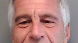 A fost găsit mort în celulă! Miliardarul Jeffrey Epstein s-a spânzurat