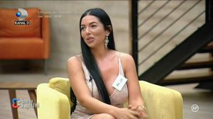 Paula, cea mai nouă concurentă de la Puterea Dragostei, a pus deja ochii pe un băiat!