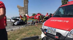O nouă tragedie pe șosea. A murit după ce mașina lui a intrat într-un cap de pod!