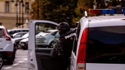 O adolescentă a sunat de 13 ori la 112 pentru a spune că e sechestrată! Ce s-a întâmplat când a fost găsită