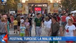 VIDEO | Festival turcesc la malul mării. Piațeta Cazino din Mamaia s-a transformat noaptea trecutã în micul Istanbul