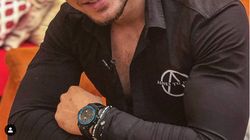 Cine a lăsat fond de ten pe perna lui Bogdan Mocanu din camera de hotel de la Istanbul? Concurentul de la Puterea dragostei a făcut dezvăluiri: "Când m-am trezit, m-am speriat"