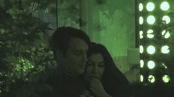 Syda, sarut pasional cu o olteancă fierbinte! Senzuala Sheila l-a făcut să uite pe fostul soț al Elenei Băsescu de problemele în amor VIDEO EXCLUSIV