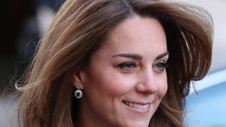 Kate Middleton și Prințul William demonstrație de afecțiune în public care încalcă protocolul regal! Ce va spune Regina despre aceste imagini
