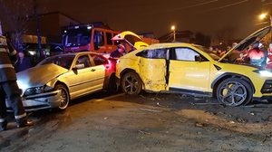 Accident grav în Ferentari: un Lamborghini și un BMW s-au făcut praf. Imagini incredibile