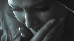 O femeie de 48 de ani a făcut amor cu un bărbat cu 20 de ani mai tânăr. Când a realizat ce greșeală a făcut, a înlemnit: „Mă trec fiorii numai când mă gândesc cine este” 