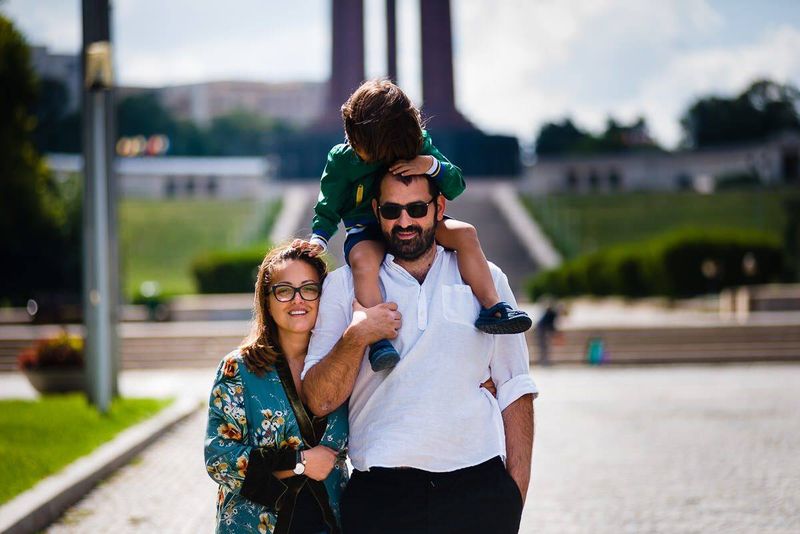 Adrian Hădean, soția și fiul 