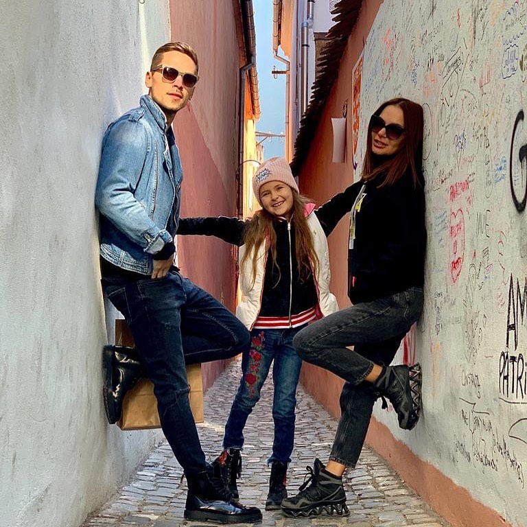 Andreea Antonescu, Sienna si Ștefan Manolache Andreea Antonescu si Ștefan Manolache