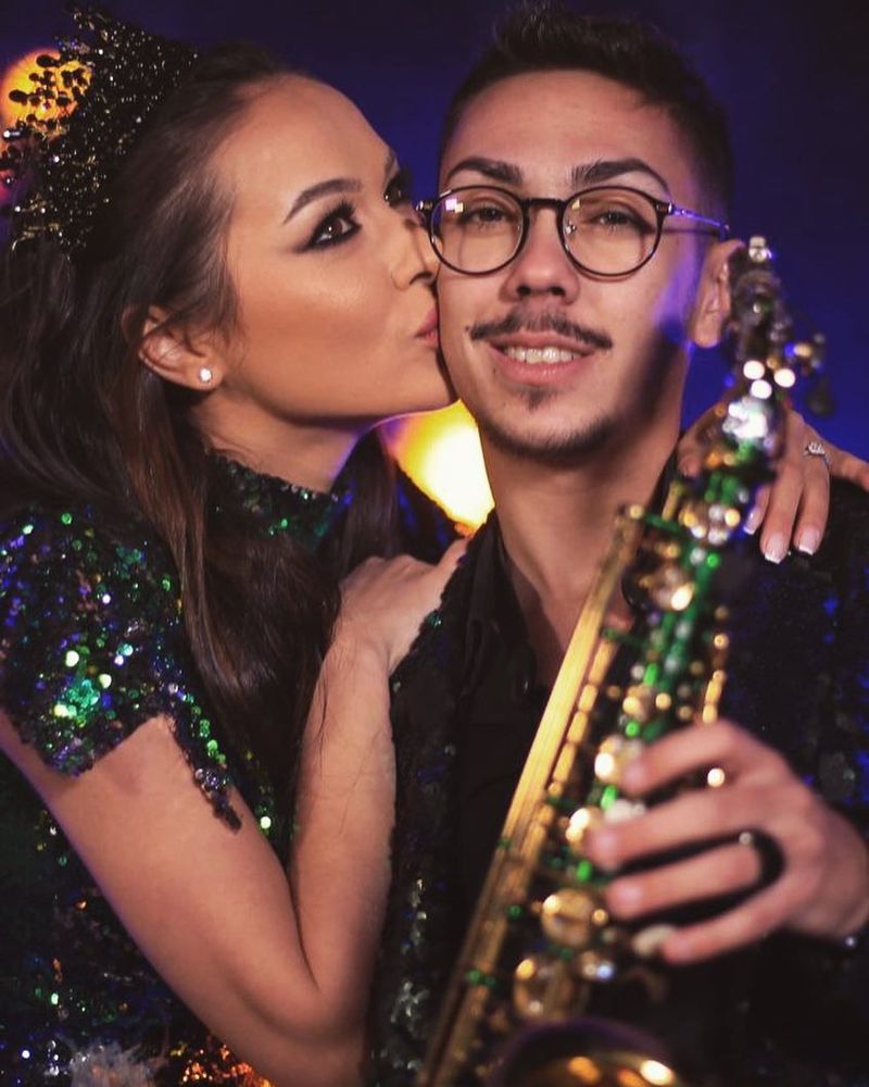 După o poveste de dragoste năbădăioasă cu saxofonistul ei, Vladuța Lupău dezminte tot ce a fost &icirc;ntre ei 