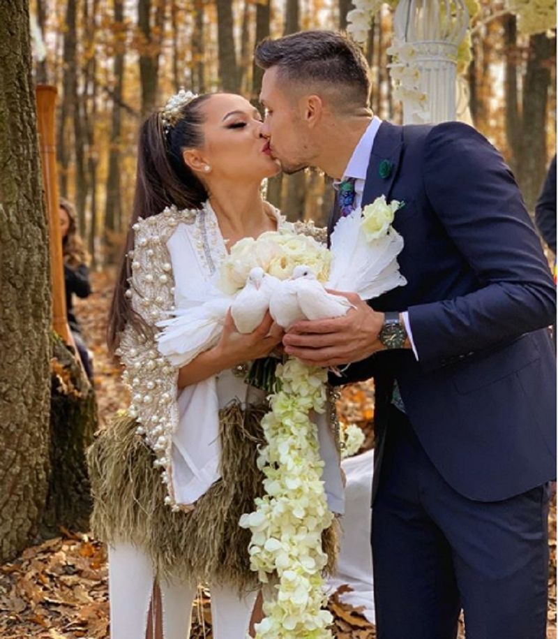 După o poveste de dragoste năbădăioasă cu saxofonistul ei, Vladuța Lupău dezminte tot ce a fost &icirc;ntre ei 