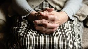 Rugăciunea care te scapă de boală. Ce să rostești dacă te afli în necaz