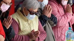 China: autoritățile au interzis înmormântările celor infectați cu coronavirus. Ce se întâmplă cu trupurile celor decedați