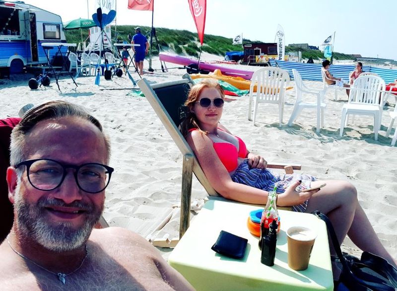 O tânără s-a îndrăgostit de șoferul autobuzului cu care circula zilnic. Cum au ajuns cei doi să devină un cuplu