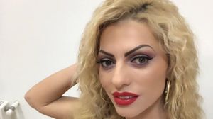 Nicoleta Guţă vrea să dea lovitura în afaceri! Manelista şi-a deschis magazin de dulciuri!