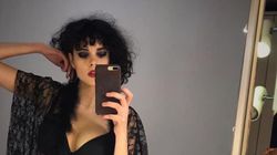Diana Sar se dezbracă pentru Adina Buzatu. Imagini de senzație cu actrița îmbrăcată sumar