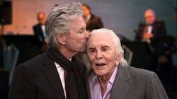 Mesajul emoționant al actriței Catherine Zeta Jones la moartea socrului său, Kirk Douglas!