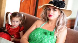 Sânziana Buruiană i-a pus extensii de păr  fiicei și vrea o păpușă 