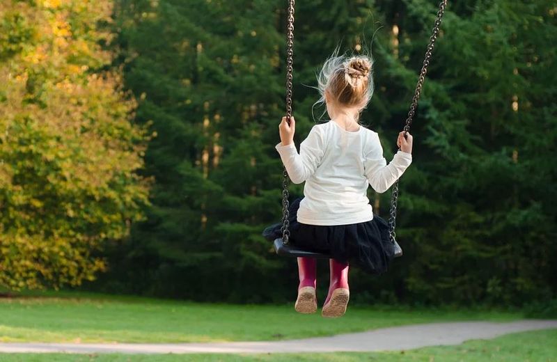 Moarte subită &icirc;n Făgăraș. Un copil, găsit mort &icirc;ntr-un loc de joacă