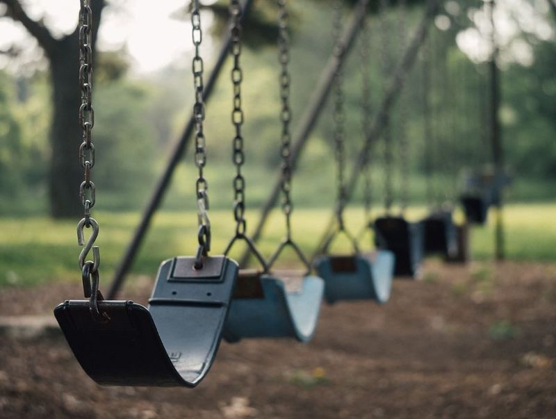 Moarte subită &icirc;n Făgăraș. Un copil, găsit mort &icirc;ntr-un loc de joacă