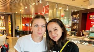 Vlăduţa Lupău a fost certată pentru că a deranjat-o pe Simona Halep: “Mai frumos era dacă nu ai fi ridicat-o de la masă doar ca să-ţi satisfaci propriul orgoliu”