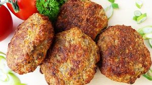  Pârjoale moldoveneşti, reţeta savuroasă din bunici