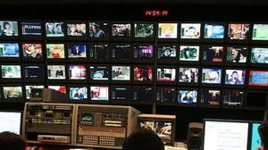 Antena 1 Razvan si Dani Imagini incitante la Antena 1, în direct. A vrut să îl muște de o zonă sensibilă