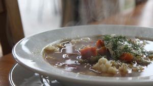  Ciorbă acră. Porția de nutrienți care te pune pe picioare 