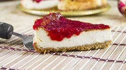 Cheesecake fără coacere. Rețeta delicioasă pentru începători: gata în 6 minute, din 6 ingrediente