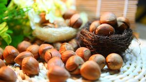 Care sunt beneficiile consumului de alune de pădure?