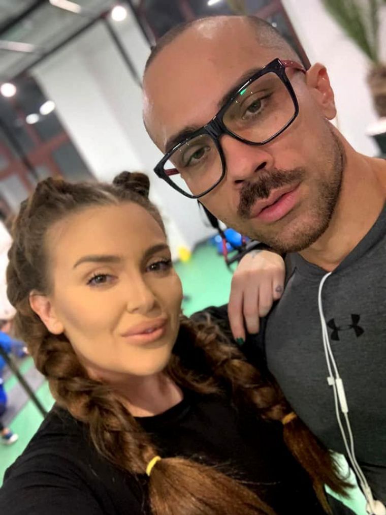 Oana Radu și-a concediat stilista în direct