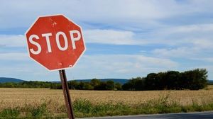 Decizie luată în toiul nopții! Încă o țară își închide granițele